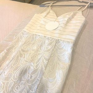 Talulah NWT Inner Spark Dress! White/Gold. Small